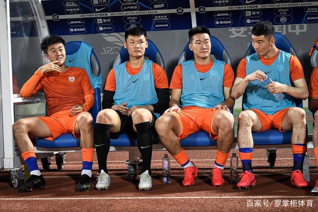 奥萨苏纳与巴列卡诺战平，布季米尔与卡梅略各有建树
